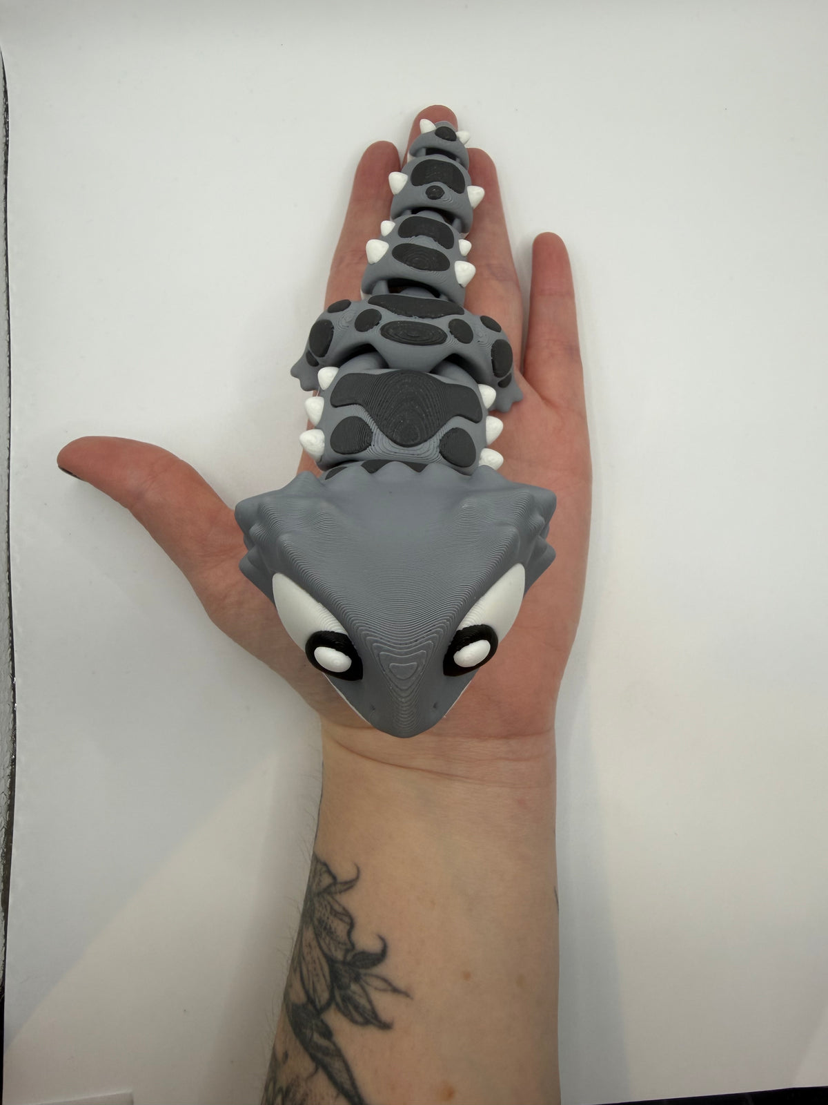 3D Printed Bearded Dragon Palm Pet Desk Buddy Articulated Medium Size